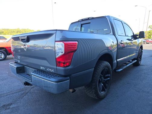 2019 Nissan Titan SV