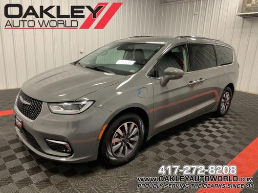 2021 Chrysler Pacifica Hybrid Touring L