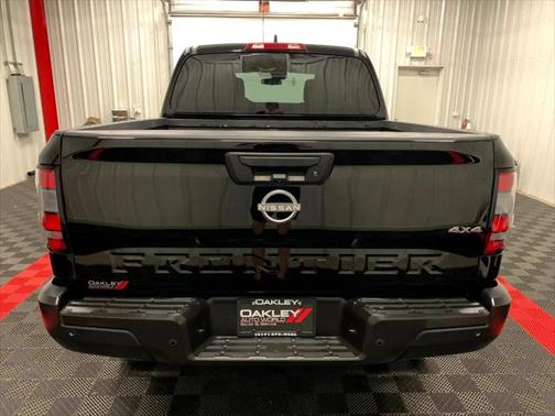 2022 Nissan Frontier S