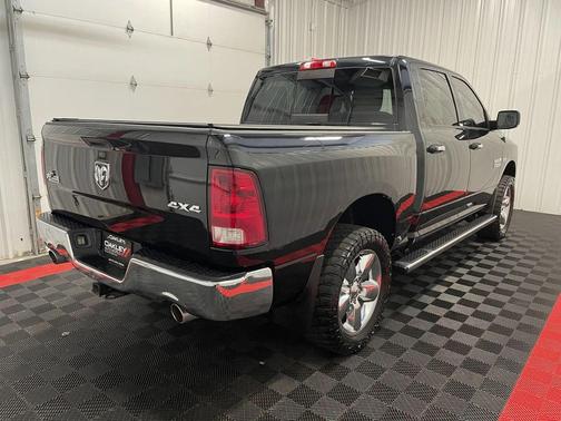 Brilliant Black Crystal Pearlcoat 2015 RAM 1500 Big Horn