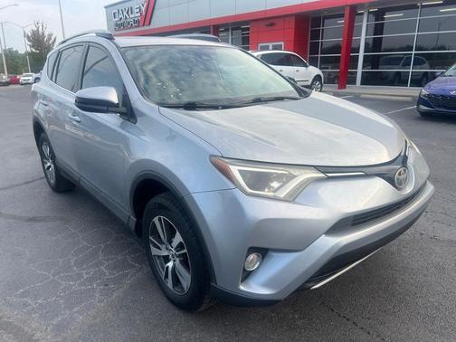 2017 Toyota RAV4 XLE
