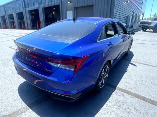 2023 Hyundai ELANTRA Limited