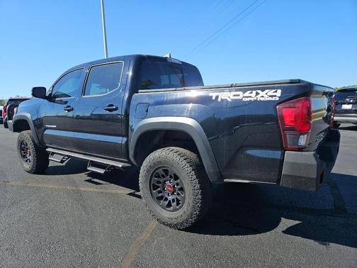 2018 Toyota Tacoma SR
