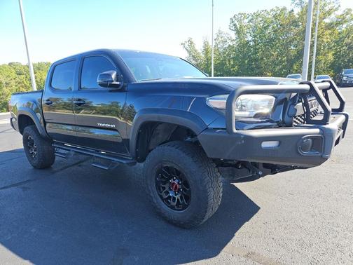 2018 Toyota Tacoma SR