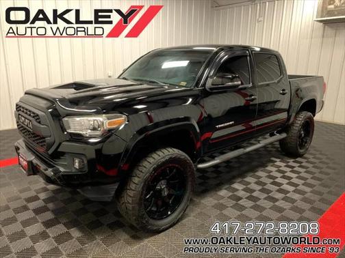 2016 Toyota Tacoma TRD Sport