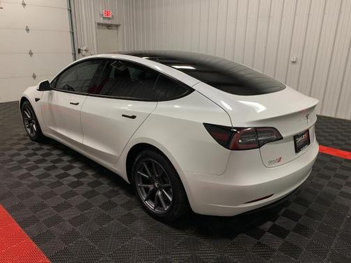 2022 Tesla Model 3 Standard Range