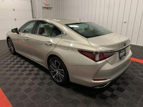 2022 Lexus ES 350 Base