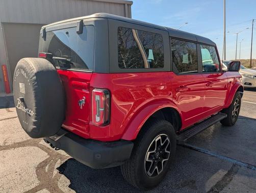 Race Red 2023 Ford Bronco Outer Banks