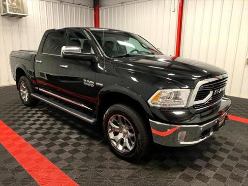 2017 RAM 1500 Limited Crew Cab 4x4 5'7' Box