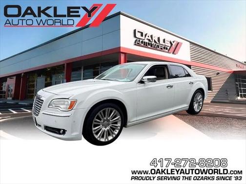 2011 Chrysler 300C Base