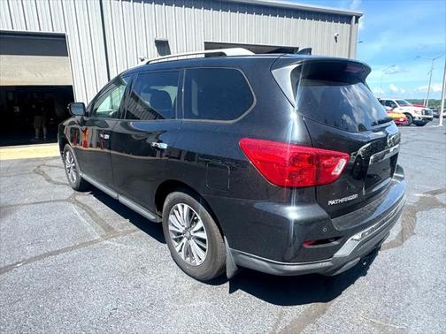 2019 Nissan Pathfinder S