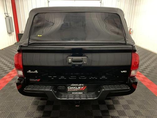 2018 Toyota Tacoma SR