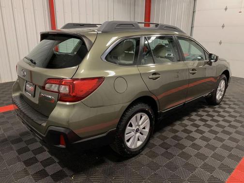 2018 Subaru Outback 2.5i