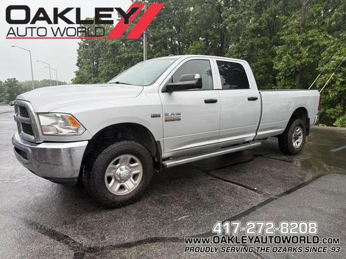 Bright Silver Metallic Clearcoat 2017 RAM 2500 Tradesman Crew Cab 4x4 8' Box