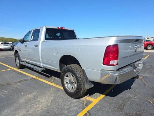 Bright Silver Metallic Clearcoat 2017 RAM 2500 Tradesman Crew Cab 4x4 8' Box