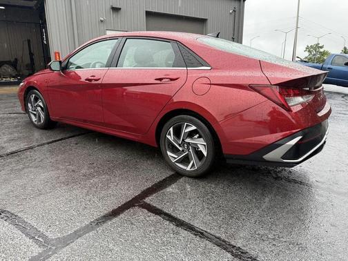 Ultimate Red 2025 Hyundai ELANTRA SEL