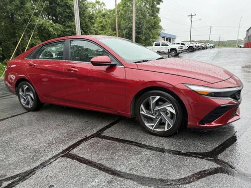 Ultimate Red 2025 Hyundai ELANTRA SEL