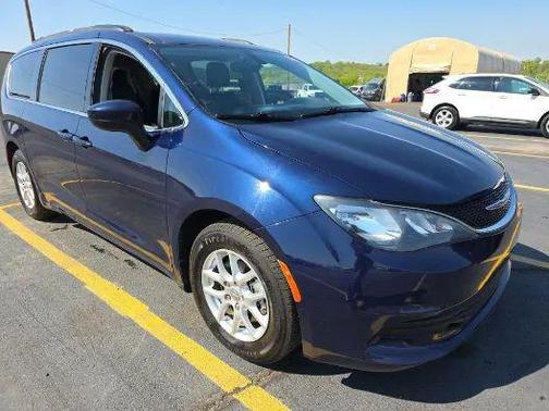 2020 Chrysler Voyager LXI