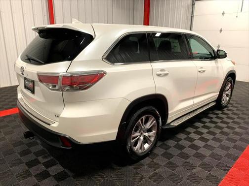 2016 Toyota Highlander LE Plus