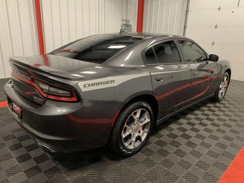 2016 Dodge Charger SXT