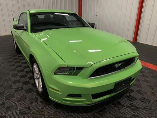 2013 Ford Mustang V6