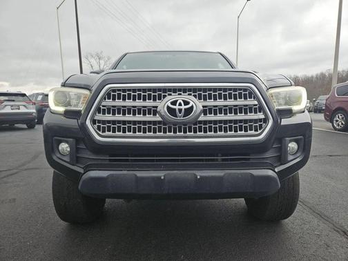2016 Toyota Tacoma SR5