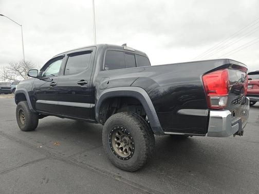 2016 Toyota Tacoma SR5