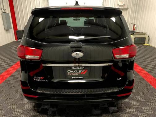 2018 Kia Sedona LX
