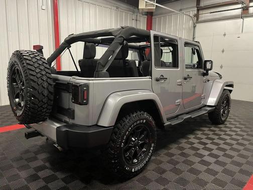 2013 Jeep Wrangler Unlimited Sahara