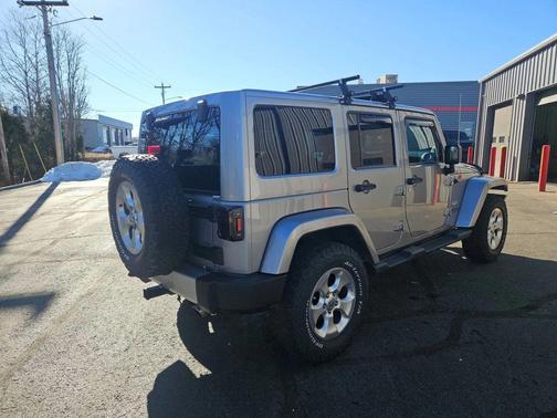 2013 Jeep Wrangler Unlimited Sahara