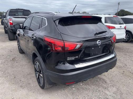 2018 Nissan Rogue Sport SL