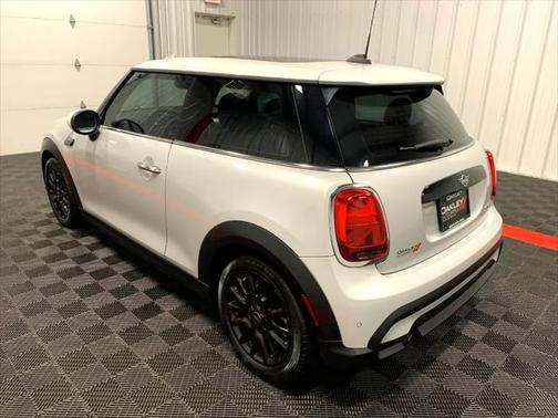 2022 MINI Hardtop Cooper