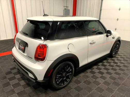 2022 MINI Hardtop Cooper