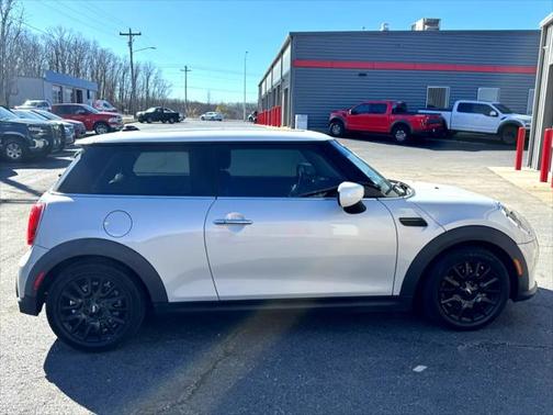 2022 MINI Hardtop Cooper