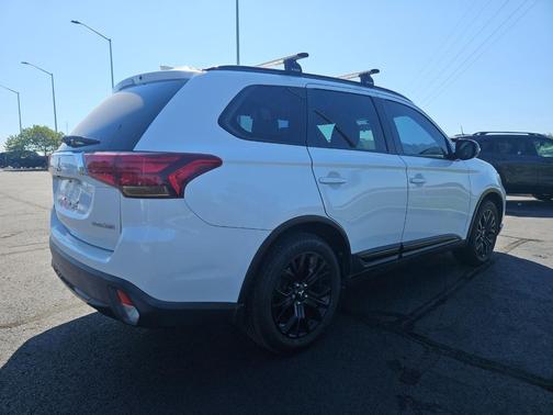 2018 Mitsubishi Outlander SE