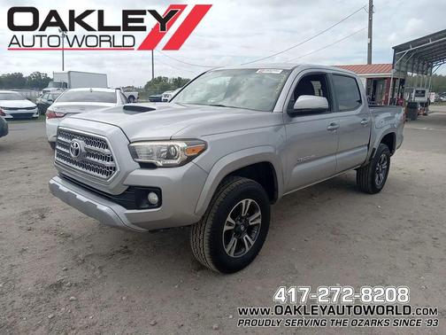 Silver Sky Metallic 2017 Toyota Tacoma TRD Sport