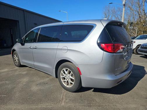 2019 Chrysler Pacifica LX