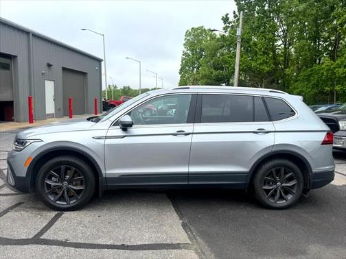 2022 Volkswagen Tiguan 2.0T SE 4MOTION