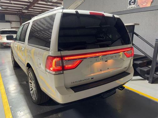 2017 Lincoln Navigator L Reserve