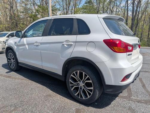 2018 Mitsubishi Outlander Sport 2.0 ES