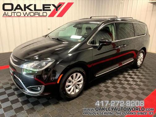 2019 Chrysler Pacifica Touring L