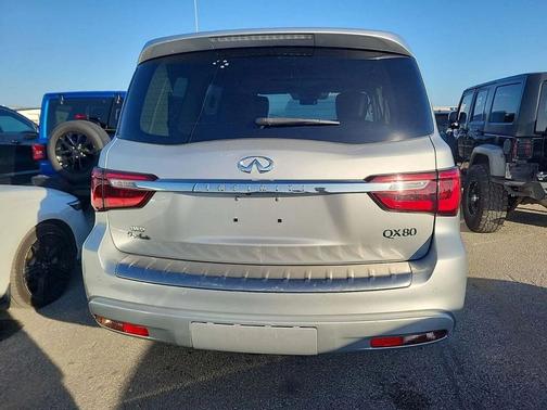 2020 INFINITI QX80 Luxe