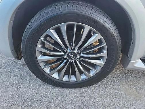 2020 INFINITI QX80 Luxe