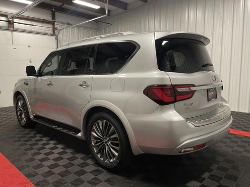 2020 INFINITI QX80 Luxe