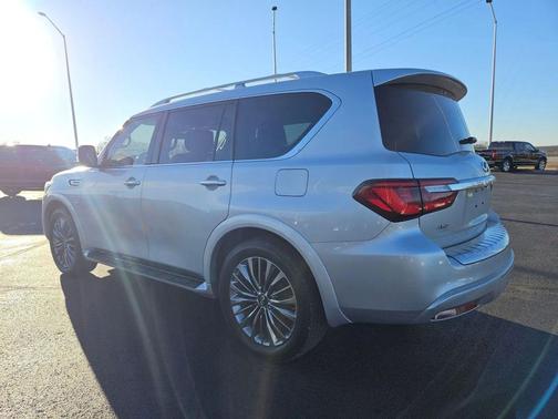 2020 INFINITI QX80 Luxe