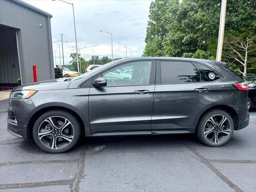 2020 Ford Edge ST