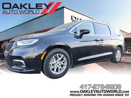 2022 Chrysler Pacifica Touring L