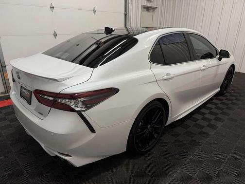 Wind Chill Pearl 2021 Toyota Camry XSE