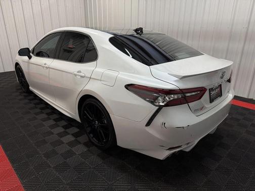 Wind Chill Pearl 2021 Toyota Camry XSE
