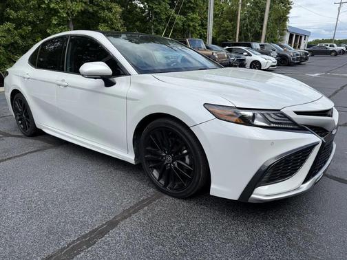 Wind Chill Pearl 2021 Toyota Camry XSE